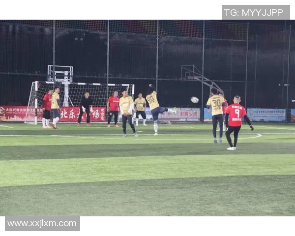 韩寒足球热潮席卷全国青年文化与体育的完美结合